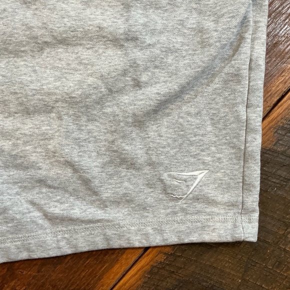 Gymshark Crest 7" Shorts Light Gray Fleece Athletic Training Shorts Men Size XXL - Picture 5 of 9